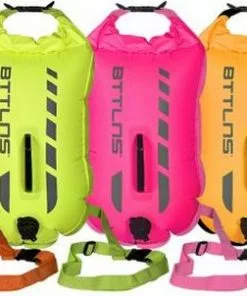 Kopen 🛒 BTTLNS Zwemboei | Saferswimmer | Reddingsboei | Zwemboei Voor Openwater Zwemmen | Zwemboei 20 Liter | Amphitrite 1.0 | Oranje 🔥 -Kamperen-outdoor Verkoopwinkel 550x302 4