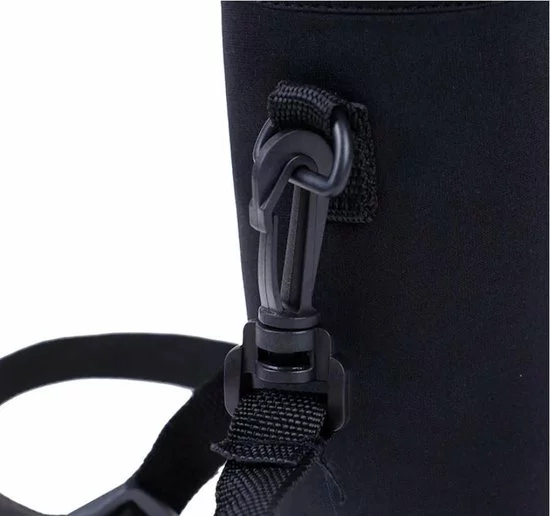 Begroting π₯° Kosta - Fleshouder - Drinkfleshouder - 1 Liter - Wandelen - Outdoor - Hiking - Sport - Zwart - Verstelbare Maat - Unisex π 2 Begroting π₯° Kosta - Fleshouder - Drinkfleshouder - 1 Liter - Wandelen - Outdoor - Hiking - Sport - Zwart - Verstelbare Maat - Unisex π - Afbeelding 2