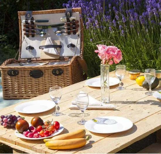 Coupon π― Les Jardins De La Comtesse Picknickmand Bourgogne - Volledig Geïsoleerd - Inclusief Servies En Bestek - Voor 4 Personen β 3 Coupon π― Les Jardins De La Comtesse Picknickmand Bourgogne - Volledig Geïsoleerd - Inclusief Servies En Bestek - Voor 4 Personen β - Afbeelding 3