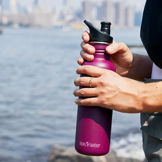 Kopen ❤️ Klean Kanteen Classic - 800ml - Sport Cap - Purple Potion ❤️ 2 Kopen ❤️ Klean Kanteen Classic - 800ml - Sport Cap - Purple Potion ❤️ - Afbeelding 2