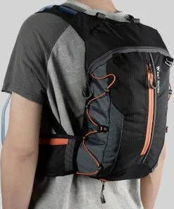 Uitgang 😉 West Biking Ultralichte Drinkrugzak | Lichte Hydro Rugzak | Outdoor Sporten Hardlopen Klimmen Pouch Fietsen Wandelen | Waterafstotende Fiets Rugzak – 10 L Zwart/Oranje ⭐ -Kamperen-outdoor Verkoopwinkel 550x826 2